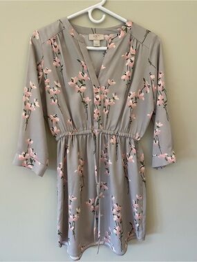 LOFT Gray Floral Drawstring Waist blouse
